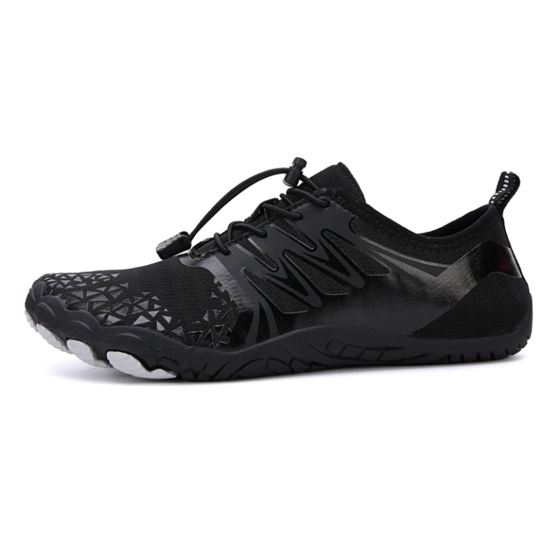 Trail Running Black Shoes for Men (Shoe Size: 39)