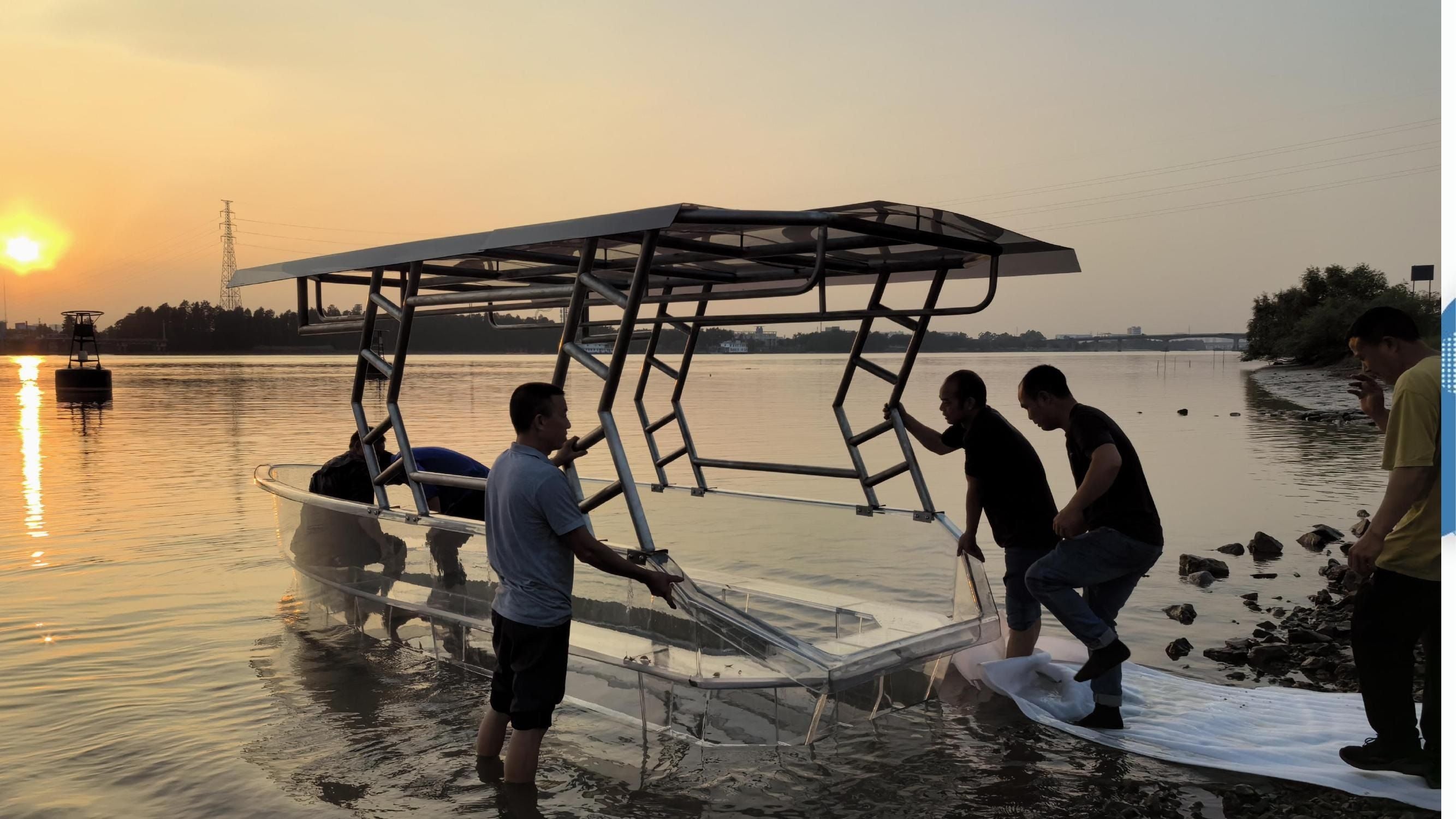 5.6m (12-Person) Smart Electric Power Transparent Boat