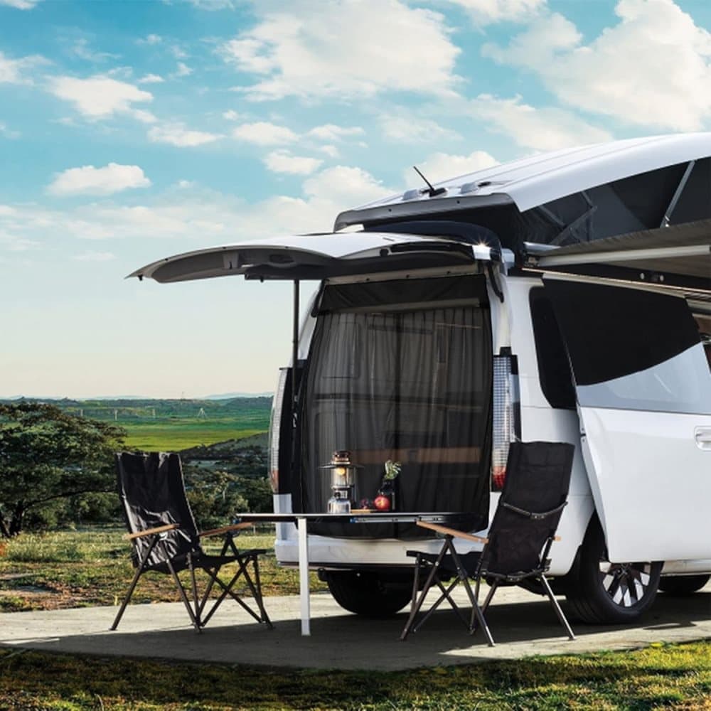 Magnetic car trunk mosquito net 165x165cm, compatible with most vehicles for ventilation and insect protection, ideal for camping and fishing