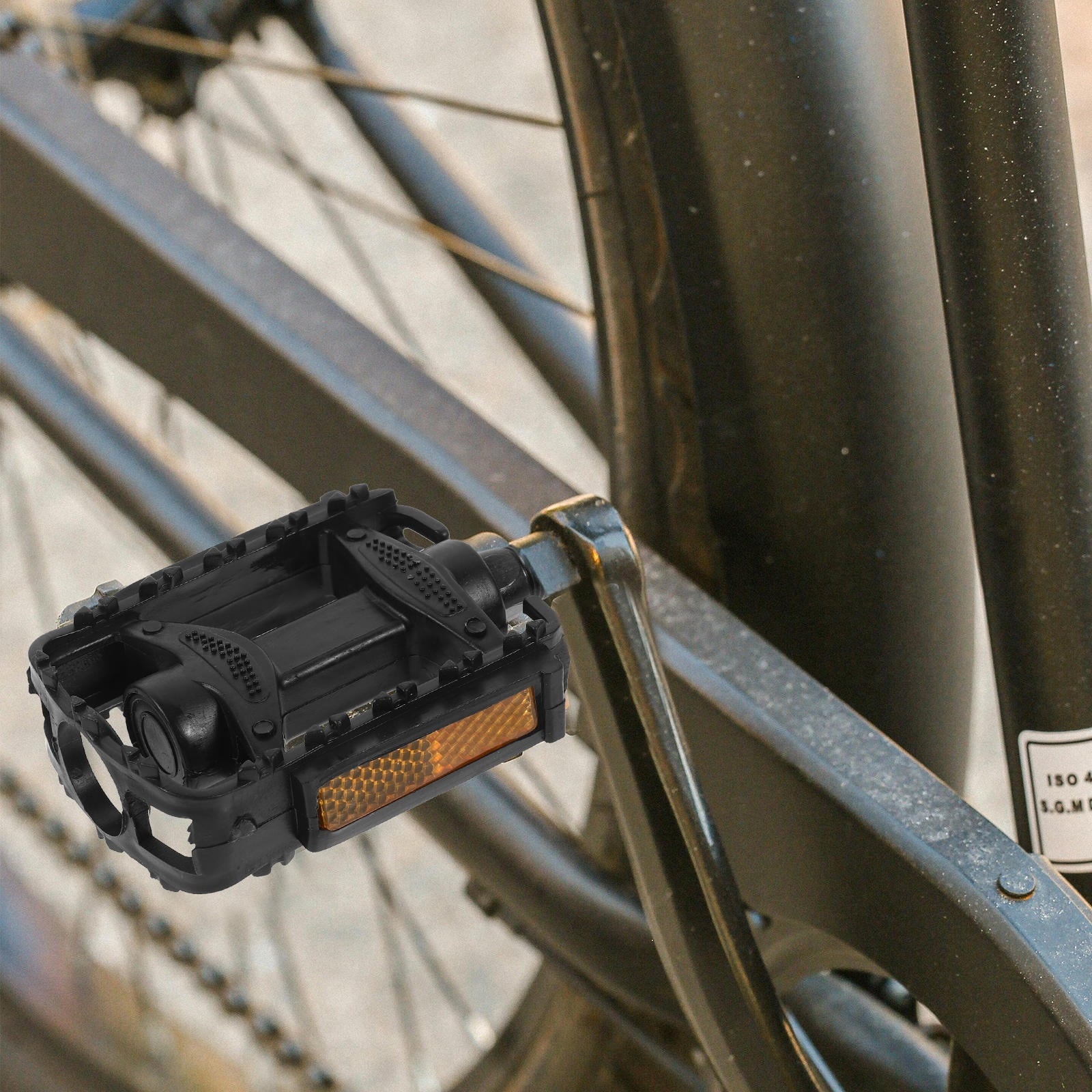SWETRACE 1 Pair Outdoor Bike Pedals Stable Riding Fine Craft Design Black