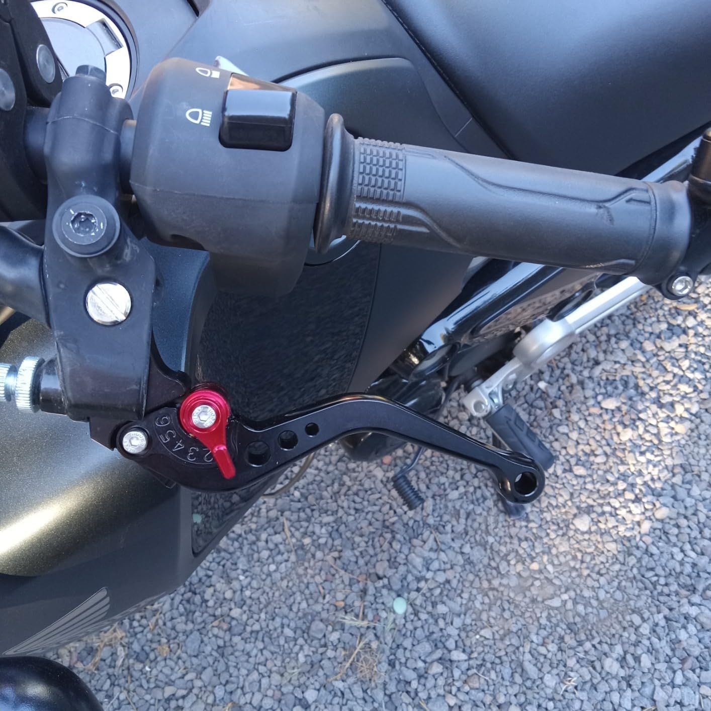 Short Brake and Clutch Levers for, Motorcycle levers-Black，Motorcycle short handle Suitable for  MT07 MT09 2013-2021 MT07/Tracker MT09（15cn)