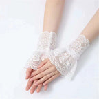 2 pairs Women's Short Lace Gloves Fingerless for Driving Wedding Wrist Length Bridal Prom Gloves（white）