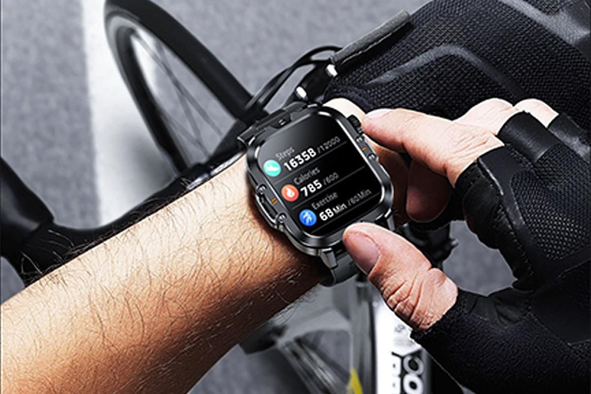 Smart Watch 100+ Sports Modes Fitness Smart Watch IP68 Waterproof Watch