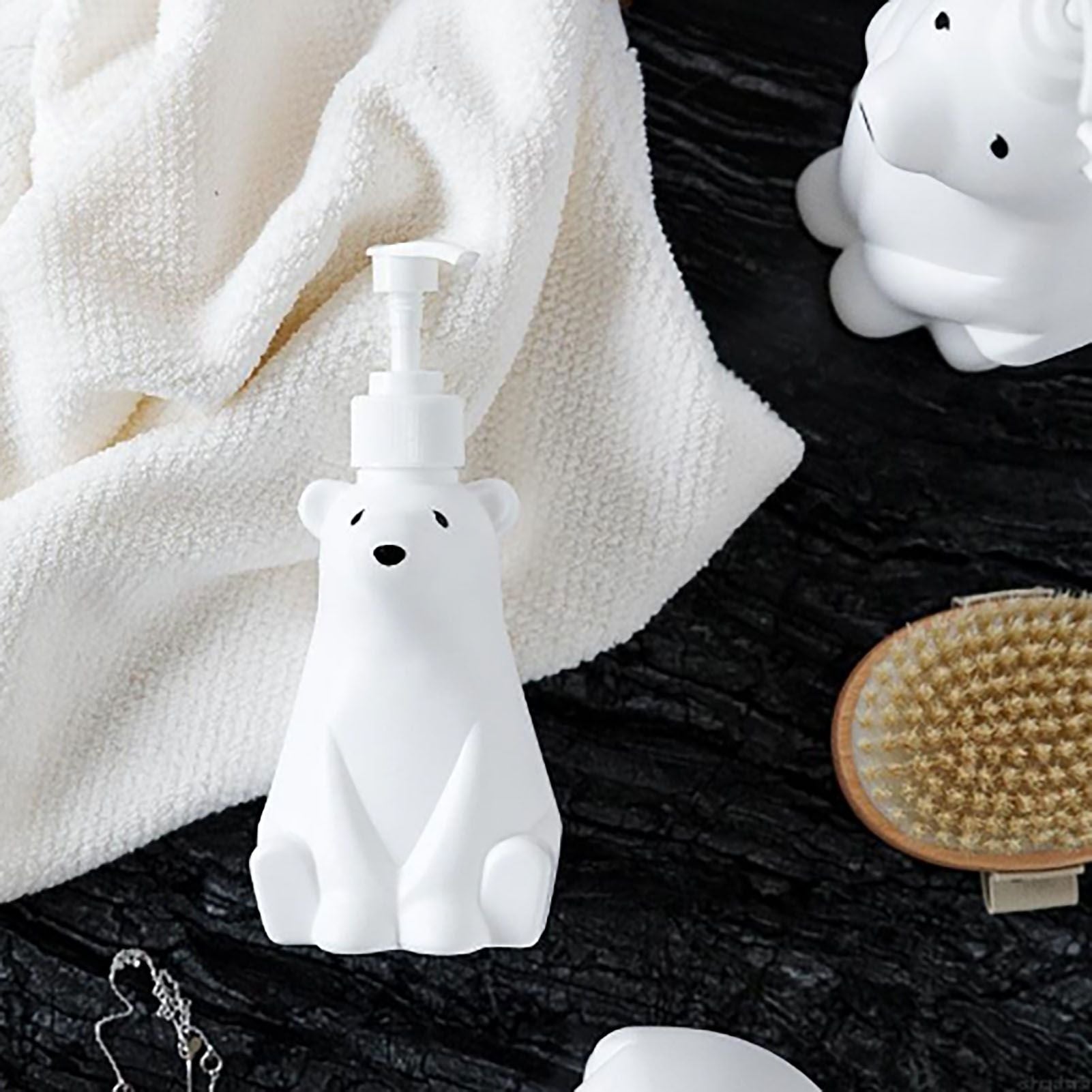 Soap Dispenser Bottle Cute Bear Shape Large Capacity Pump Dispenser Bottle for Bathroom Kitchen L (11x26cm/4.3x10.2in) (900ML)