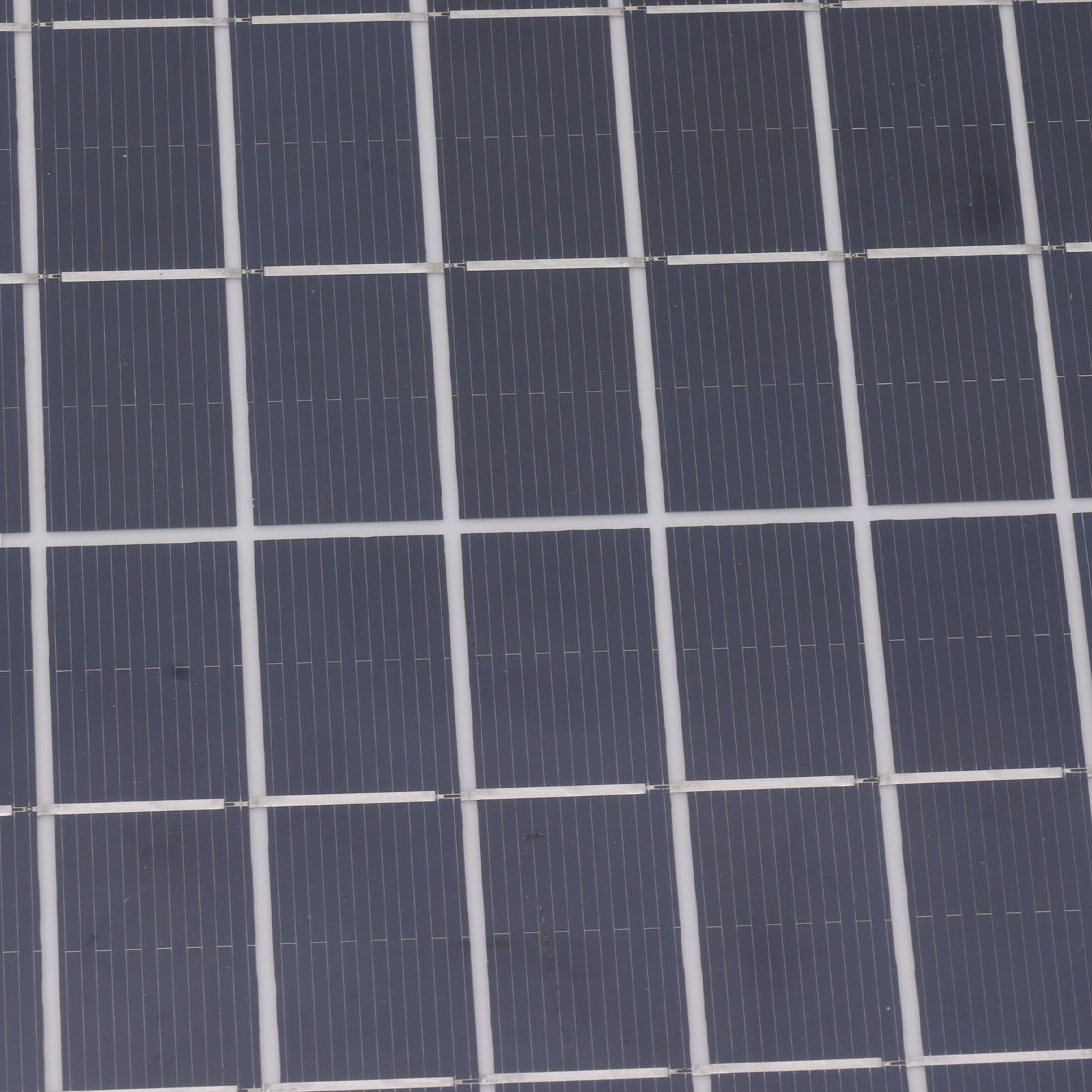 Solar Panel 15W 18V High Efficiency Polycrystalline Solar Panel Kit with Clip for Car RV Marine Charging