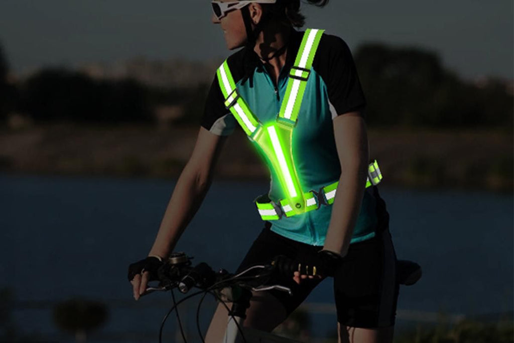 LED Reflective Vest Running Gear USB Rechargeable LED Light Up Vest High Visibility with Adjustable Waist and Shoulde for Night Walking Cycling, High Visibility Running Vest with Reflective Strips -Green
