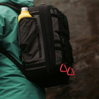 2Pcs Climbing Buckles Climbing Carabiners Triangle Hanging Buckles Locking Climb Carabiners