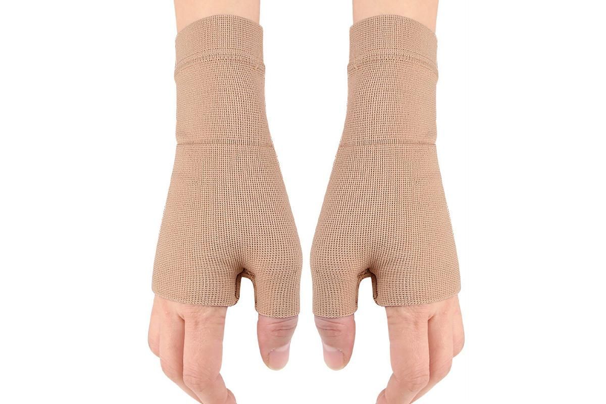 1Pair Wrist Brace Glove Sport Wrist Support for Fitness Weightlifting Skin Tone - M