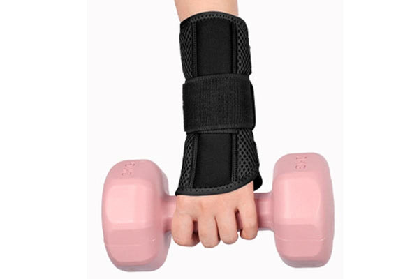 Adjustable Wrist Brace with Removable Steel Splint for Carpal Tunnel Support - Black & Left & M