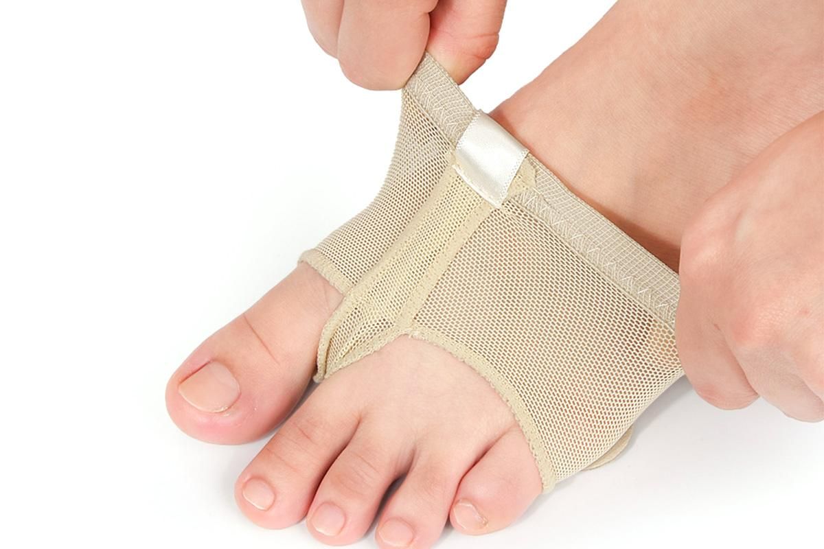 Foot Thongs Toe Undies Forefoot Shoes Ballet Dance Paws Pad Cover Half Lyrical - S