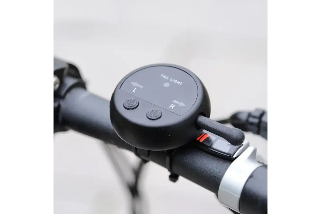 USB Rechargeable Bike Tail Light Smart Bicycle Turn Signal Lights