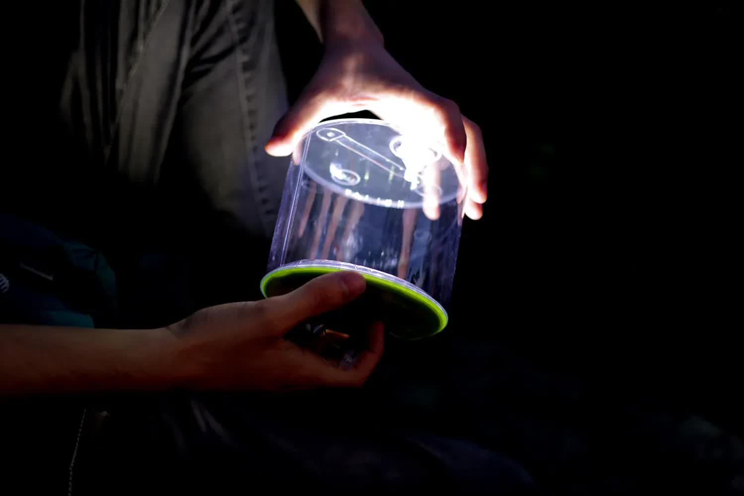 MPOWERD Luci Outdoor 2.0 Solar Light Lantern Camping Hiking
