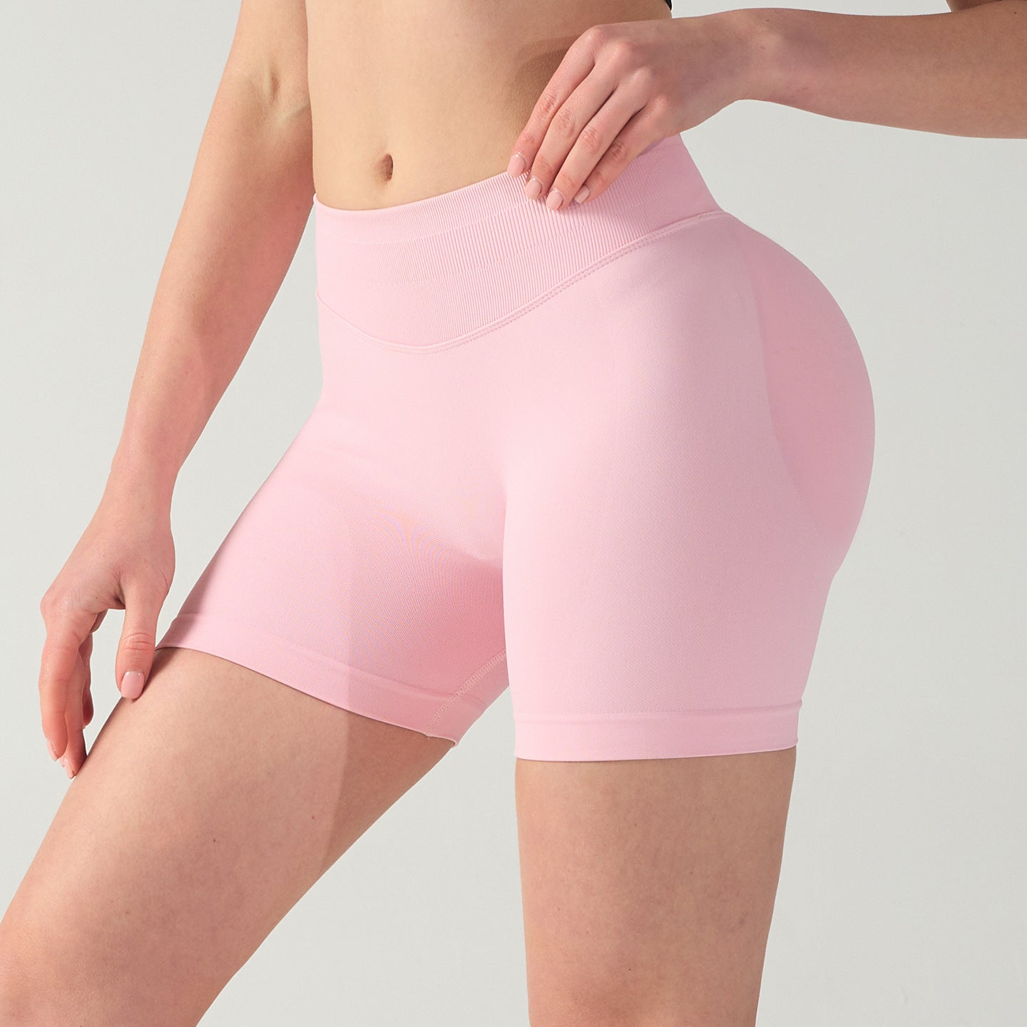 L Blue High-Elastic Hip Yoga Shorts - Seamless Mid-Intensity Pilates Workout Shorts