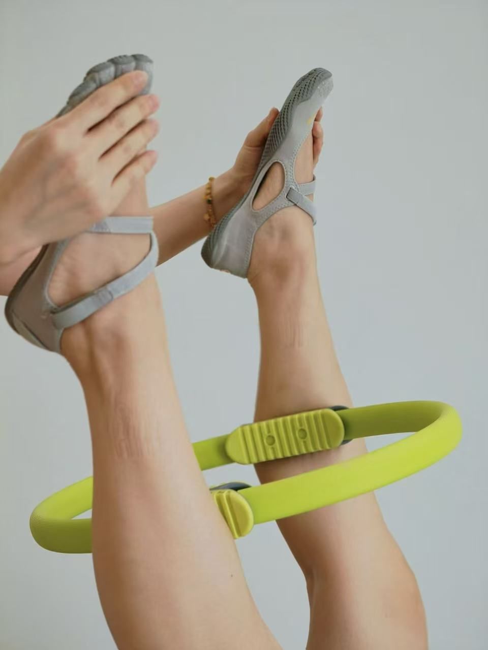 Black Breathable High-Grip Five-Finger Yoga & Pilates Shoes (Foot Length 24 CM) - Professional Training Footwear for Natural Toe Splay & Barefoot Feel